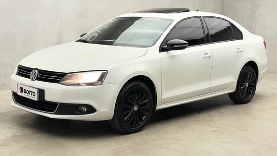 VOLKSWAGEN JETTA 2.0 TSI HIGHLINE 211CV GASOLINA 4P TIPTRONIC
